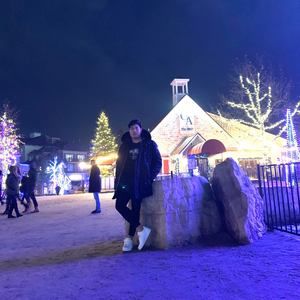 Meet your Posher, Hoàng